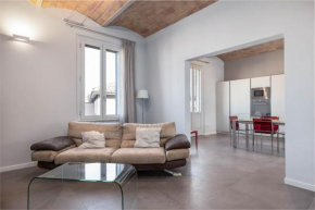 ALTIDO Central Flat w/Balcony